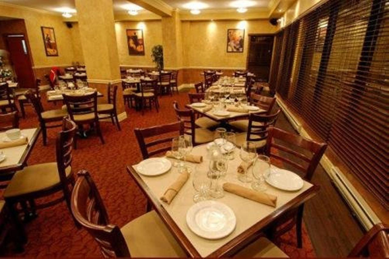 Auberge Royal Versailles Montréal Rom bilde